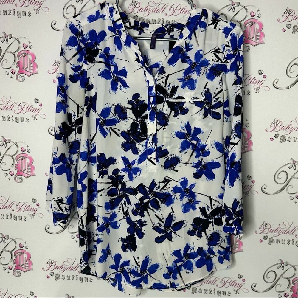 Not your daughters jeans NYDJ Floral Blue and Black Women's Top BLOUSE